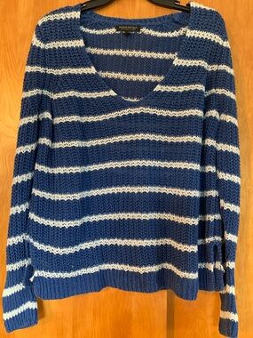 Banana Republic 100% Italian linen open weave Striped V-Neck Sweater Sz L